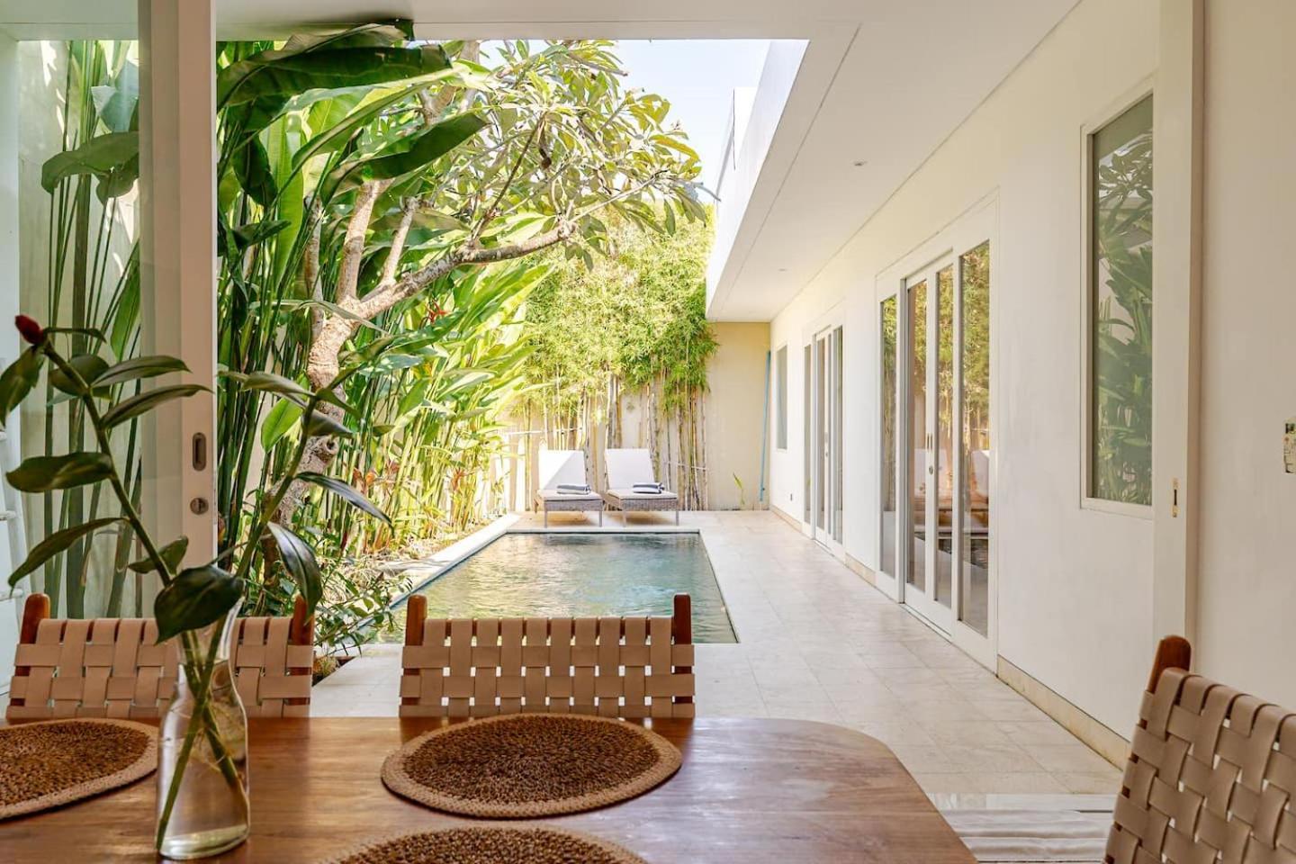 Villa Vana, Sitara Villa Group Seminyak Extérieur photo