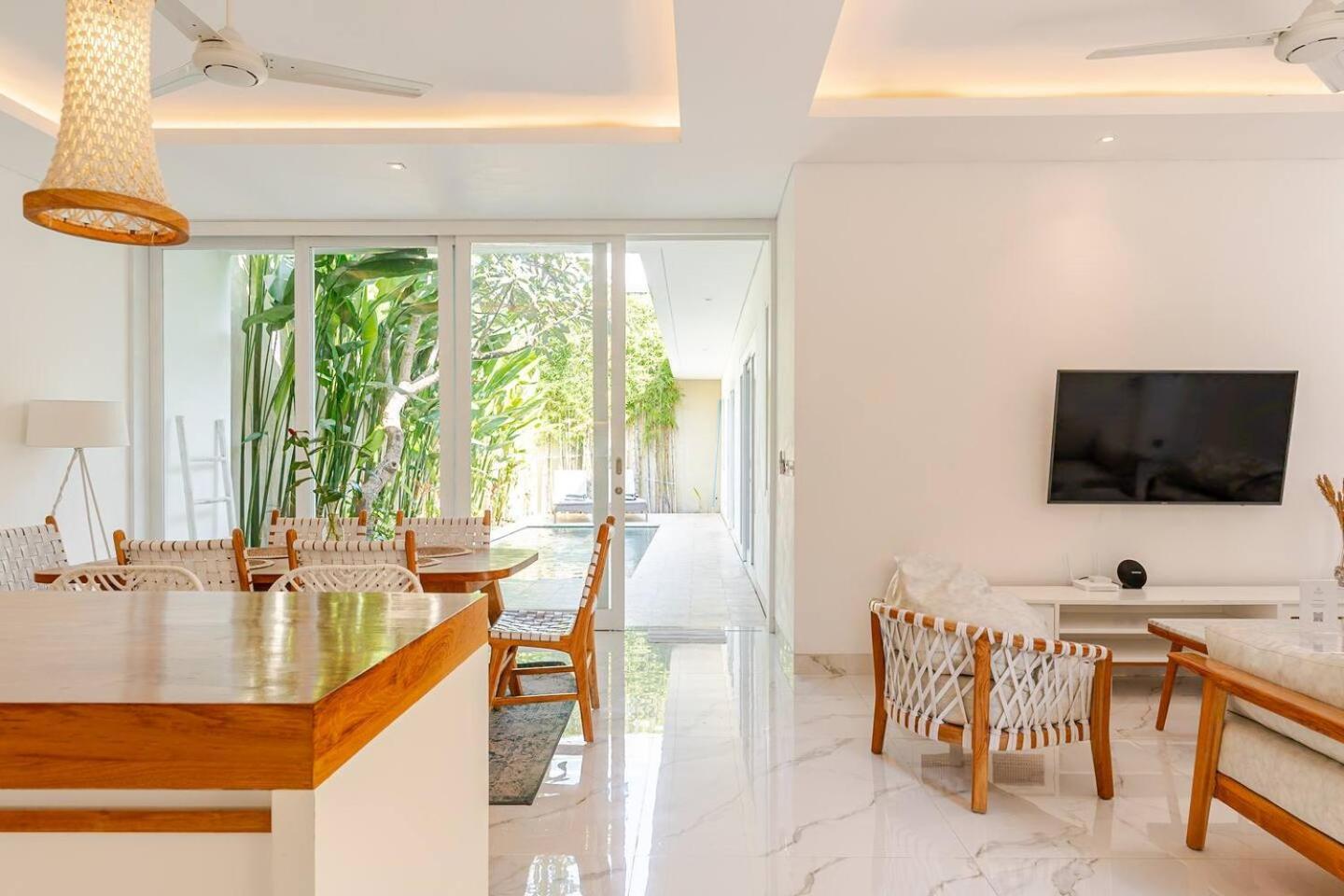 Villa Vana, Sitara Villa Group Seminyak Extérieur photo